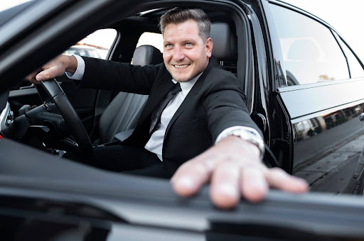 sprinter-limo-van-transportation-vs-traditional-limo-services