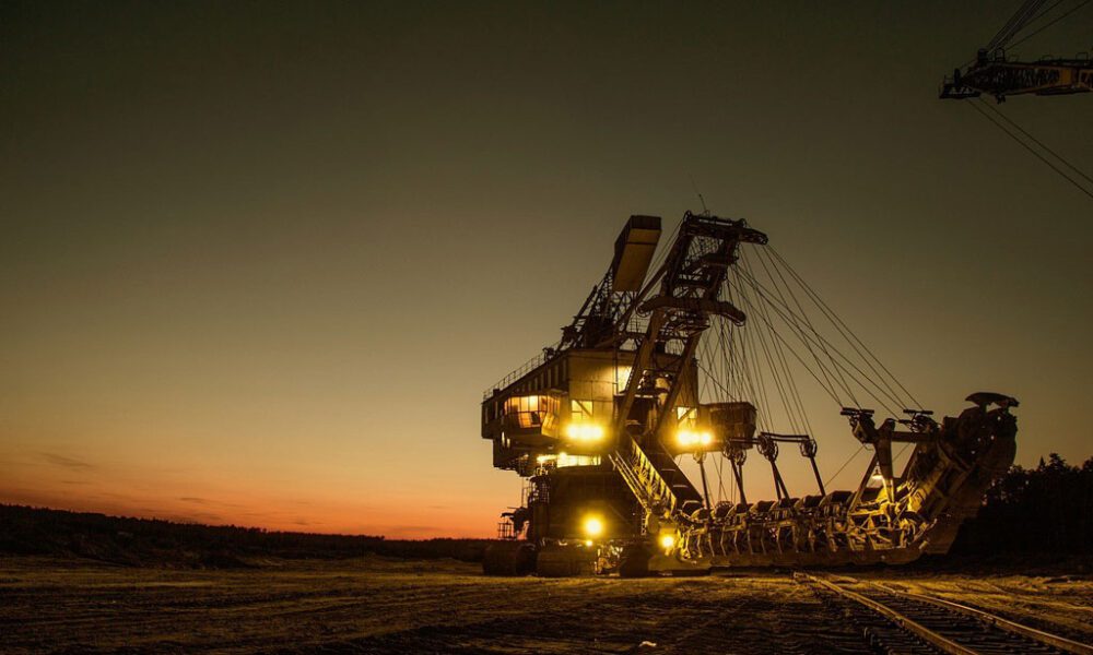 custom-dust-collector-bags:-your-complete-guide-to-industrial-air-filtration-solutions